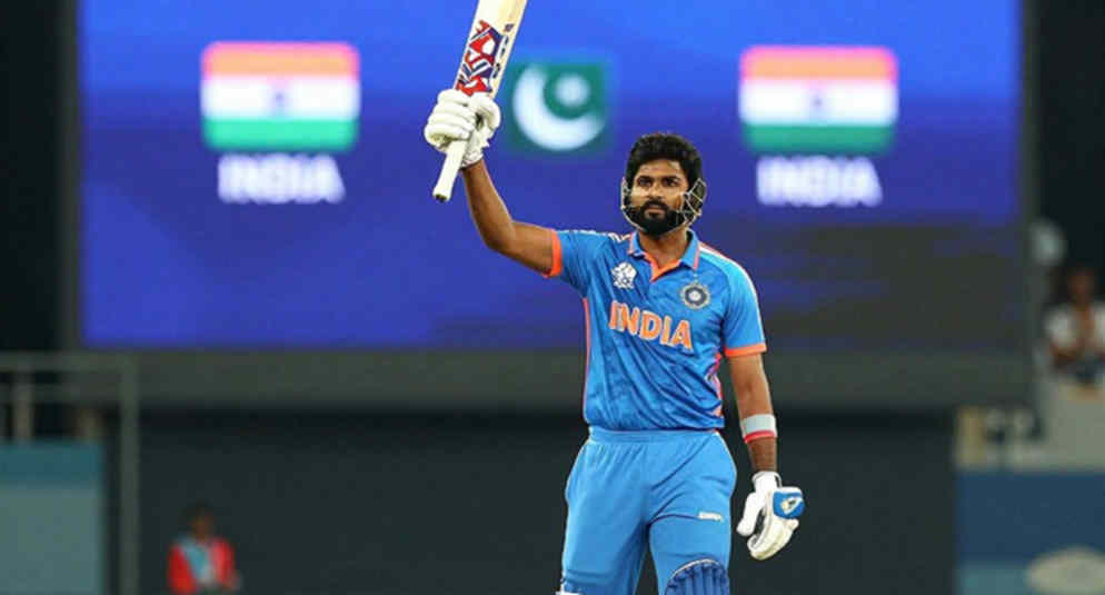 পাকিস্তানের টেস্ট স্কোয়াড পুনর্গঠন: ঘরোয়া রানের প্রমাণ আর হারানো অভিজ্ঞতার দাম