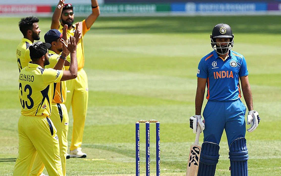 একটি পোশাক সাত প্যারা পেল, একটি প্যারি পেল এক লাইন: ফ্যান্টম ব্লেড জিরোর হাইপ-অটোপসি